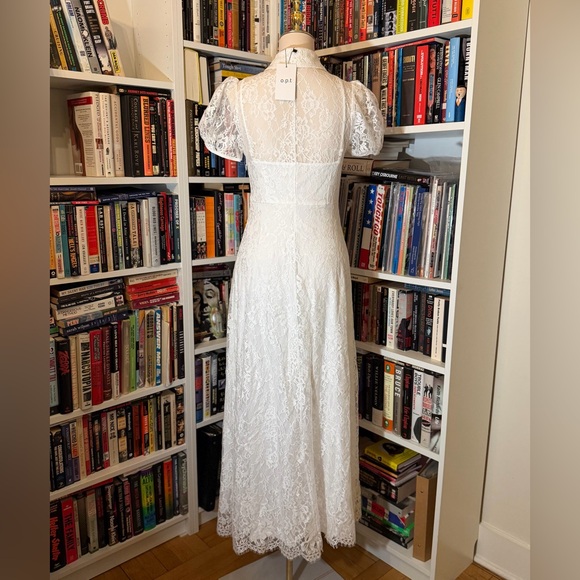 o.p.t. Lace Dress White Maxi Size 6 Puff Sleeve Delicate Bows Keyhole Collar - Picture 6 of 8